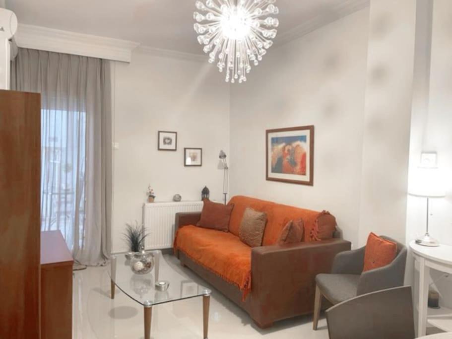 Crimson Suite: 1-Bedroom Apartment In Thessaloniki Exterior foto